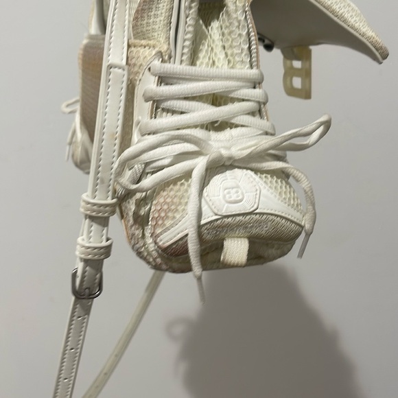 Balenciaga Ivory Mesh Shoulder Bag - Picture 3 of 5